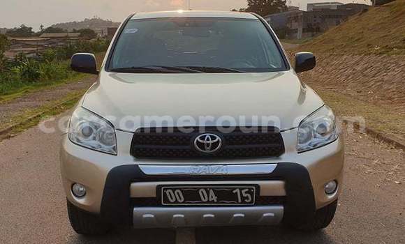 Acheter Neuf Voiture Toyota RAV4 Beige à Yaoundé, Central Cameroon Acheter Neuf Voiture Toyota RAV4 Beige à Yaoundé, Central Cameroon