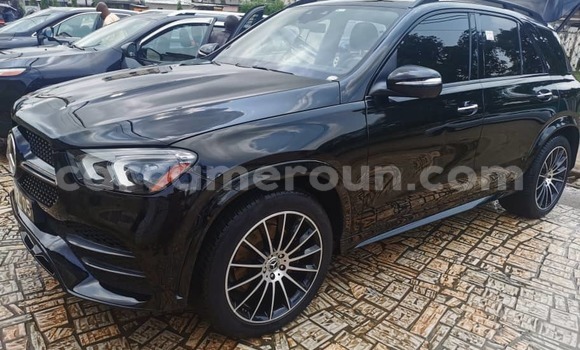 Sayi Imported Mercedes‒Benz GLE Black Mota in Douala a Ƙasar Kamaru Sayi Imported Mercedes‒Benz GLE Black Mota in Douala a Ƙasar Kamaru