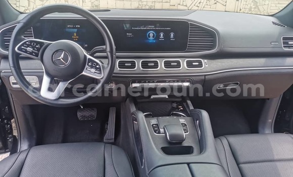 Sayi Imported Mercedes‒Benz GLE Black Mota in Douala a Ƙasar Kamaru Sayi Imported Mercedes‒Benz GLE Black Mota in Douala a Ƙasar Kamaru