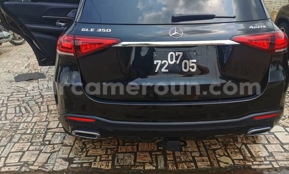 Sayi Imported Mercedes‒Benz GLE Black Mota in Douala a Ƙasar Kamaru Sayi Imported Mercedes‒Benz GLE Black Mota in Douala a Ƙasar Kamaru