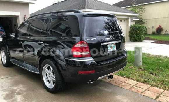 Sayi Sabo Mercedes‒Benz GLE Black Mota in Douala a Ƙasar Kamaru Sayi Sabo Mercedes‒Benz GLE Black Mota in Douala a Ƙasar Kamaru