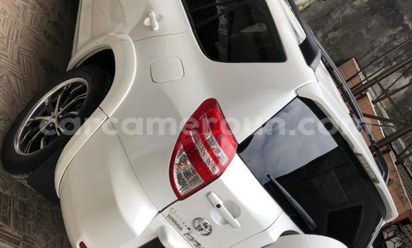 Sayi Sabo Toyota RAV4 White Mota in Douala a Ƙasar Kamaru Sayi Sabo Toyota RAV4 White Mota in Douala a Ƙasar Kamaru