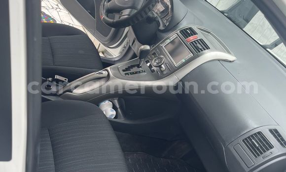 Acheter Occasion Voiture Toyota Auris Blanc à Douala, Littoral Cameroon Acheter Occasion Voiture Toyota Auris Blanc à Douala, Littoral Cameroon
