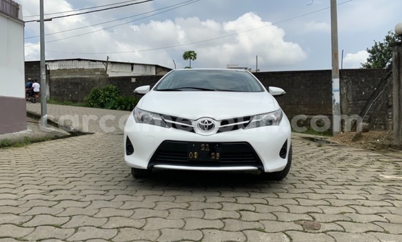 Acheter Occasion Voiture Toyota Corolla Blanc à Douala, Littoral Cameroon Acheter Occasion Voiture Toyota Corolla Blanc à Douala, Littoral Cameroon