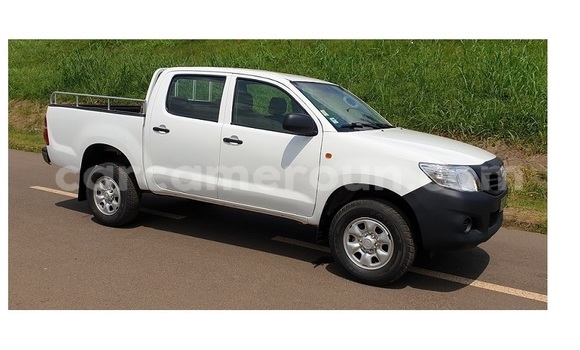 Acheter Neuf Voiture Toyota Hilux Blanc à Yaoundé, Central Cameroon Acheter Neuf Voiture Toyota Hilux Blanc à Yaoundé, Central Cameroon