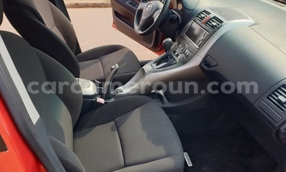 Acheter Neuf Voiture Toyota Auris Rouge à Yaoundé, Central Cameroon Acheter Neuf Voiture Toyota Auris Rouge à Yaoundé, Central Cameroon