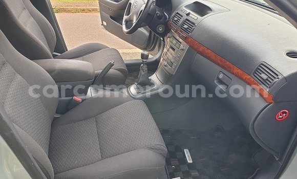Acheter Neuf Voiture Toyota Avensis Gris à Yaoundé, Central Cameroon Acheter Neuf Voiture Toyota Avensis Gris à Yaoundé, Central Cameroon