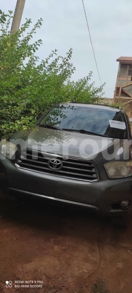 Big with watermark toyota highlander central cameroon yaounde 8137