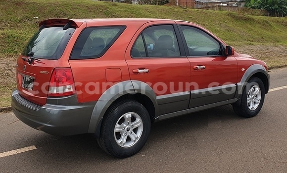 Sayi Sabo Kia Sorento Red Mota in Yaounde a Babban Kamaru Sayi Sabo Kia Sorento Red Mota in Yaounde a Babban Kamaru