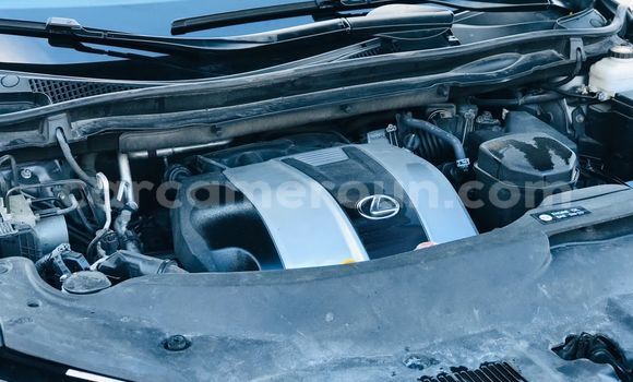 Sayi Imported Lexus RX 350 Azurfa Mota in Douala a Ƙasar Kamaru Sayi Imported Lexus RX 350 Azurfa Mota in Douala a Ƙasar Kamaru