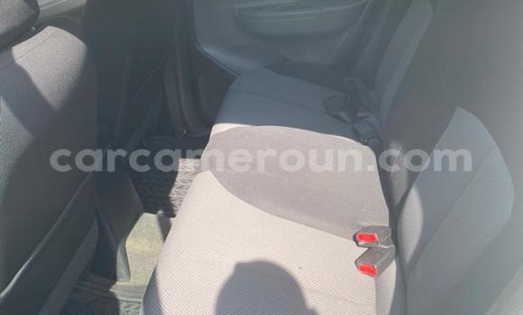 Sayi Na hannu Mitsubishi L200 White Mota in Douala a Ƙasar Kamaru Sayi Na hannu Mitsubishi L200 White Mota in Douala a Ƙasar Kamaru