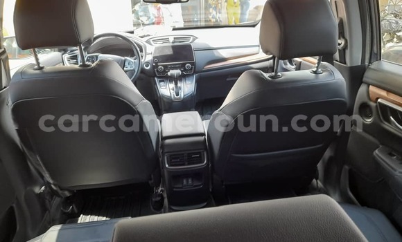 Sayi Imported Honda CR–V Blue Mota in Douala a Ƙasar Kamaru Sayi Imported Honda CR–V Blue Mota in Douala a Ƙasar Kamaru