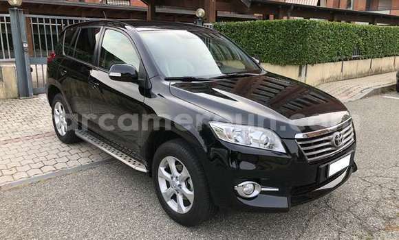 Sayi Na hannu Toyota RAV4 Black Mota in Akonolinga a Babban Kamaru Sayi Na hannu Toyota RAV4 Black Mota in Akonolinga a Babban Kamaru