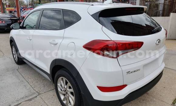 Acheter Occasion Voiture Hyundai Tucson Blanc à Bafia, Central Cameroon Acheter Occasion Voiture Hyundai Tucson Blanc à Bafia, Central Cameroon