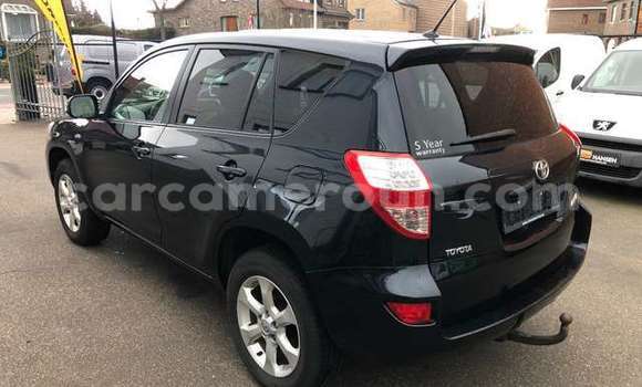 Acheter Occasion Voiture Toyota RAV4 Noir à Yaoundé, Central Cameroon Acheter Occasion Voiture Toyota RAV4 Noir à Yaoundé, Central Cameroon