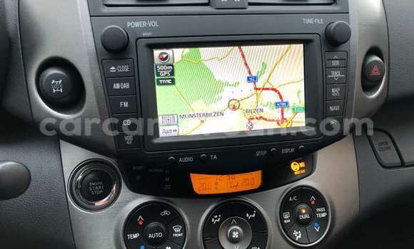 Acheter Occasion Voiture Toyota RAV4 Noir à Yaoundé, Central Cameroon Acheter Occasion Voiture Toyota RAV4 Noir à Yaoundé, Central Cameroon