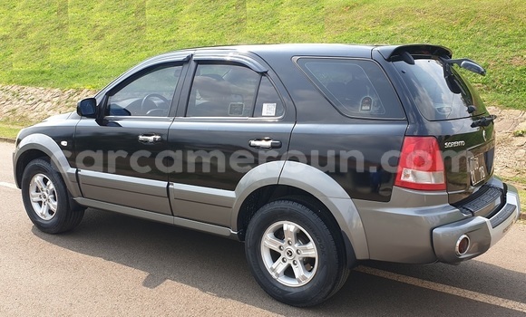 Acheter Neuf Voiture Kia Sorento Noir à Yaoundé, Central Cameroon Acheter Neuf Voiture Kia Sorento Noir à Yaoundé, Central Cameroon