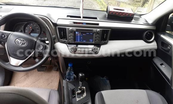 Sayi Na hannu Toyota RAV4 Black Mota in Douala a Ƙasar Kamaru Sayi Na hannu Toyota RAV4 Black Mota in Douala a Ƙasar Kamaru