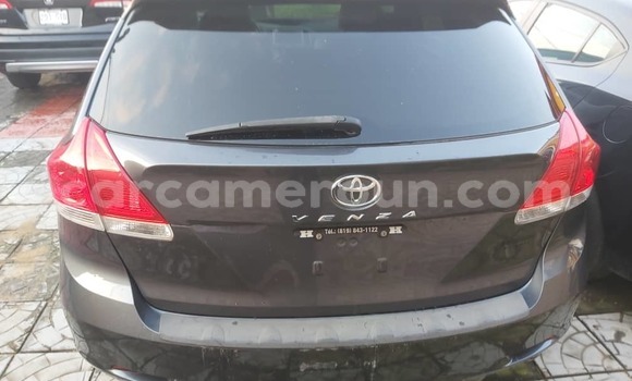 Sayi Imported Toyota Venza Black Mota in Douala a Ƙasar Kamaru Sayi Imported Toyota Venza Black Mota in Douala a Ƙasar Kamaru