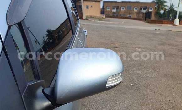 Sayi Sabo Toyota Yaris Azurfa Mota in Douala a Ƙasar Kamaru Sayi Sabo Toyota Yaris Azurfa Mota in Douala a Ƙasar Kamaru