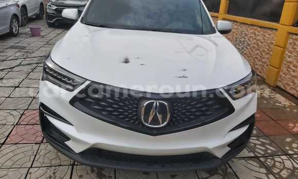 Sayi Imported Acura MDX White Mota in Douala a Ƙasar Kamaru