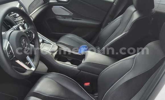 Sayi Imported Acura MDX White Mota in Douala a Ƙasar Kamaru Sayi Imported Acura MDX White Mota in Douala a Ƙasar Kamaru