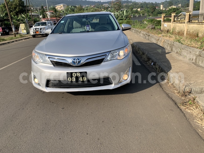 Buy used toyota camry beige car in douala in littoral cameroon