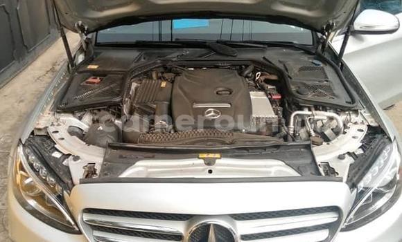 Acheter Neuf Voiture Mercedes-Benz C-Classe Autre à Douala, Littoral Cameroon Acheter Neuf Voiture Mercedes-Benz C-Classe Autre à Douala, Littoral Cameroon