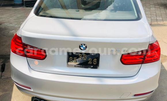 Sayi Sabo BMW 326 White Mota in Douala a Ƙasar Kamaru Sayi Sabo BMW 326 White Mota in Douala a Ƙasar Kamaru