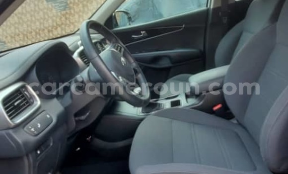 Buy Import Kia Sorento White Car in Douala in Littoral Cameroon Buy Import Kia Sorento White Car in Douala in Littoral Cameroon