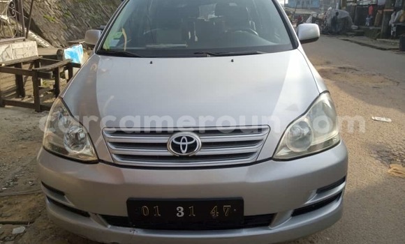 Buy Used Toyota Avensis Verso Silver Car in Douala in Littoral Cameroon Buy Used Toyota Avensis Verso Silver Car in Douala in Littoral Cameroon