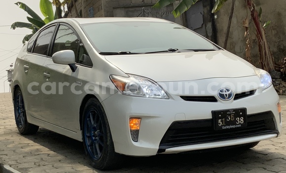 Acheter Occasion Voiture Toyota Prius Blanc à Douala, Littoral Cameroon Acheter Occasion Voiture Toyota Prius Blanc à Douala, Littoral Cameroon