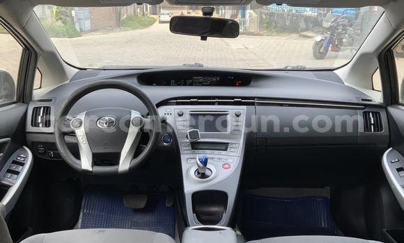 Acheter Occasion Voiture Toyota Prius Blanc à Douala, Littoral Cameroon Acheter Occasion Voiture Toyota Prius Blanc à Douala, Littoral Cameroon