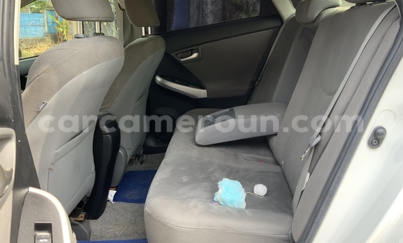 Acheter Occasion Voiture Toyota Prius Blanc à Douala, Littoral Cameroon Acheter Occasion Voiture Toyota Prius Blanc à Douala, Littoral Cameroon