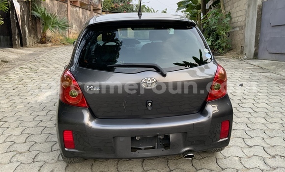 Acheter Occasion Voiture Toyota Vitz Gris à Douala, Littoral Cameroon Acheter Occasion Voiture Toyota Vitz Gris à Douala, Littoral Cameroon
