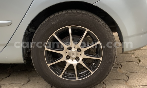 Acheter Occasion Voiture Toyota Runx Bleu à Douala, Littoral Cameroon Acheter Occasion Voiture Toyota Runx Bleu à Douala, Littoral Cameroon