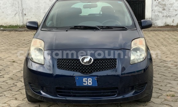 Sayi Na hannu Toyota Vitz Blue Mota in Douala a Ƙasar Kamaru Sayi Na hannu Toyota Vitz Blue Mota in Douala a Ƙasar Kamaru