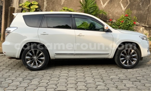 Acheter Occasion Voiture Toyota Vanguard Blanc à Douala, Littoral Cameroon Acheter Occasion Voiture Toyota Vanguard Blanc à Douala, Littoral Cameroon