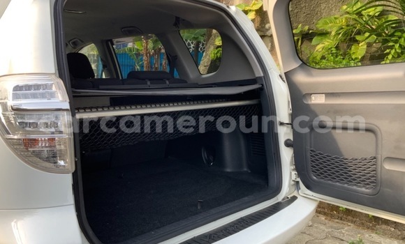 Acheter Occasion Voiture Toyota Vanguard Blanc à Douala, Littoral Cameroon Acheter Occasion Voiture Toyota Vanguard Blanc à Douala, Littoral Cameroon