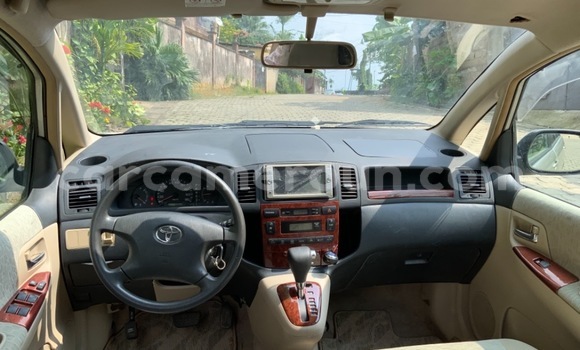 Acheter Occasion Voiture Toyota Spacio Beige à Douala, Littoral Cameroon Acheter Occasion Voiture Toyota Spacio Beige à Douala, Littoral Cameroon