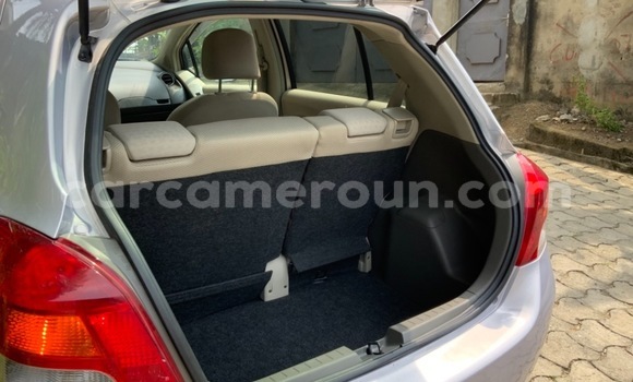 Acheter Occasion Voiture Toyota Vitz Gris à Douala, Littoral Cameroon Acheter Occasion Voiture Toyota Vitz Gris à Douala, Littoral Cameroon
