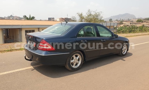 Buy Import Mercedes-Benz C-Classe Black Car in Yaounde in Central Cameroon Buy Import Mercedes-Benz C-Classe Black Car in Yaounde in Central Cameroon