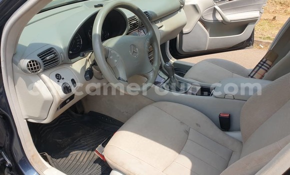 Buy Import Mercedes-Benz C-Classe Black Car in Yaounde in Central Cameroon Buy Import Mercedes-Benz C-Classe Black Car in Yaounde in Central Cameroon