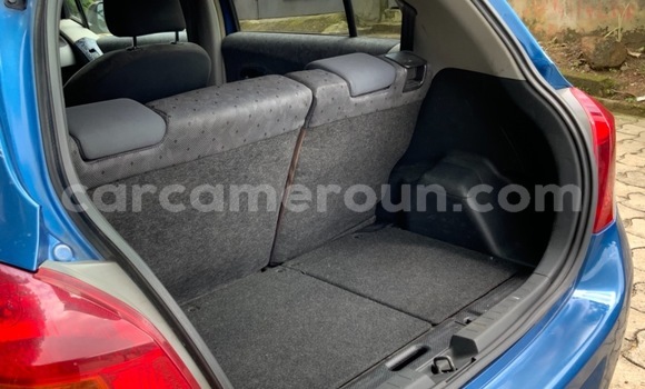 Acheter Occasion Voiture Toyota Vitz Bleu à Douala, Littoral Cameroon Acheter Occasion Voiture Toyota Vitz Bleu à Douala, Littoral Cameroon