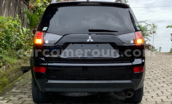 Sayi Na hannu Mitsubishi Outlander Black Mota in Douala a Ƙasar Kamaru Sayi Na hannu Mitsubishi Outlander Black Mota in Douala a Ƙasar Kamaru