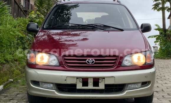 Acheter Occasion Voiture Toyota Picnic Rouge à Douala, Littoral Cameroon Acheter Occasion Voiture Toyota Picnic Rouge à Douala, Littoral Cameroon