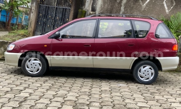 Acheter Occasion Voiture Toyota Picnic Rouge à Douala, Littoral Cameroon Acheter Occasion Voiture Toyota Picnic Rouge à Douala, Littoral Cameroon
