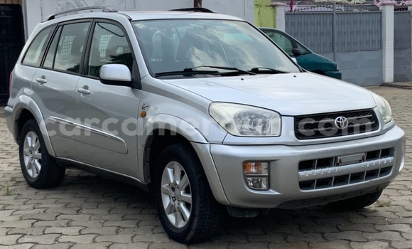 Acheter Occasion Voiture Toyota RAV4 Gris à Douala, Littoral Cameroon Acheter Occasion Voiture Toyota RAV4 Gris à Douala, Littoral Cameroon