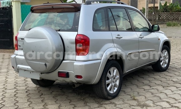 Acheter Occasion Voiture Toyota RAV4 Gris à Douala, Littoral Cameroon Acheter Occasion Voiture Toyota RAV4 Gris à Douala, Littoral Cameroon