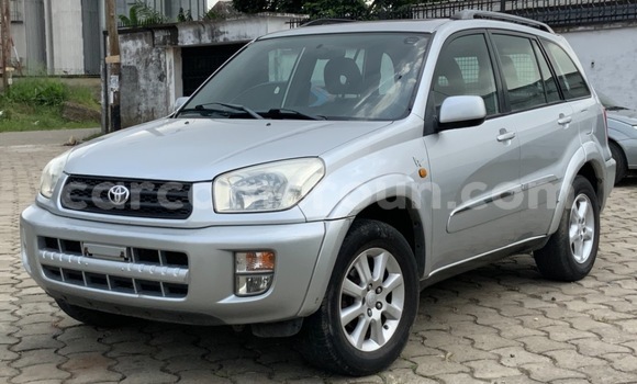 Acheter Occasion Voiture Toyota RAV4 Gris à Douala, Littoral Cameroon Acheter Occasion Voiture Toyota RAV4 Gris à Douala, Littoral Cameroon